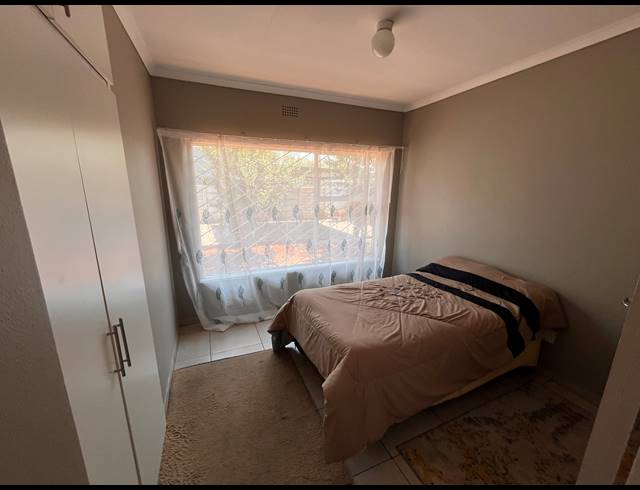 4 BEDROOM FREEHOLD FOR SALE IN MAYBERRY PARK